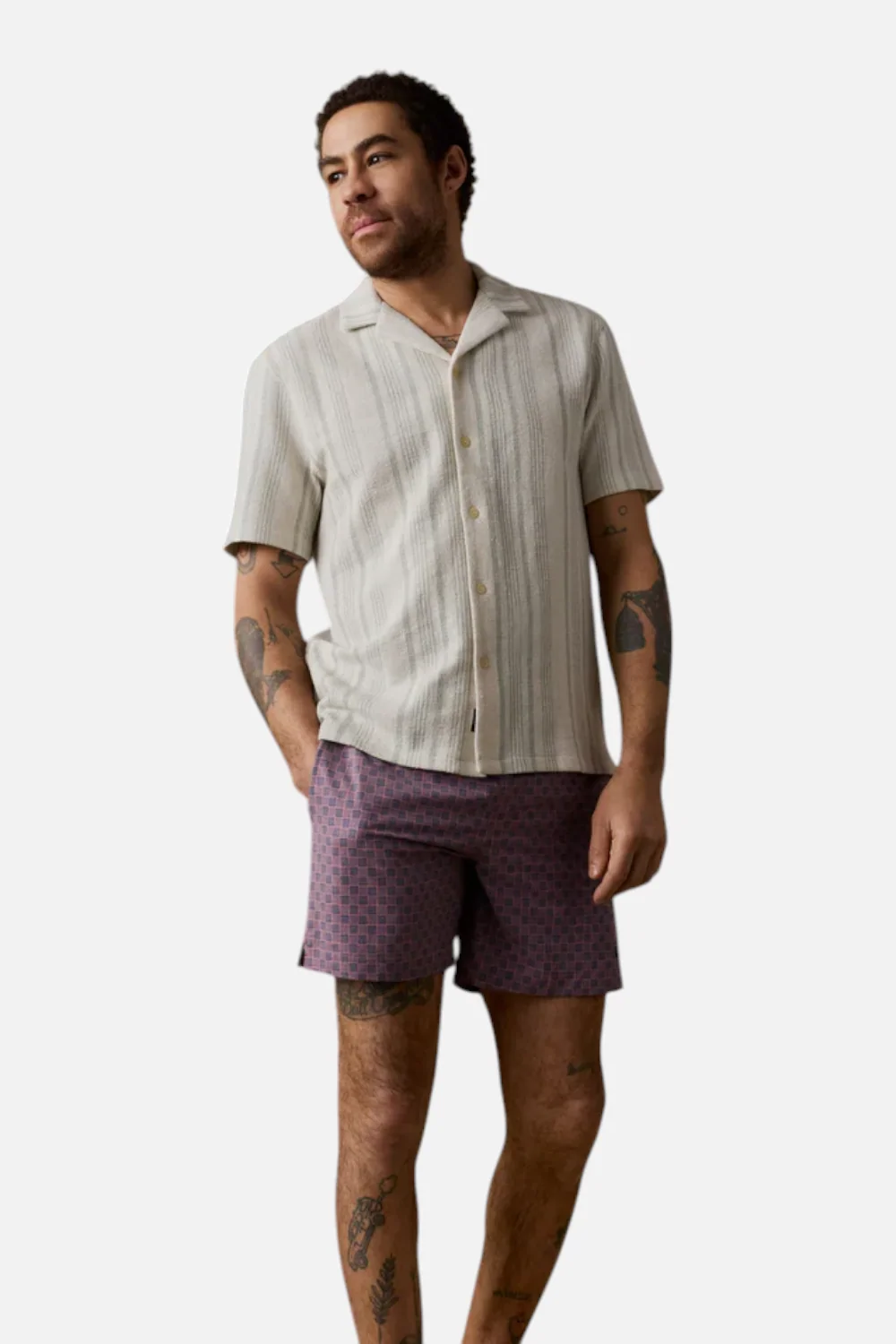 Faherty All Day 6" Inseam Swim Trunks in Navy Clay Brick - Image 5