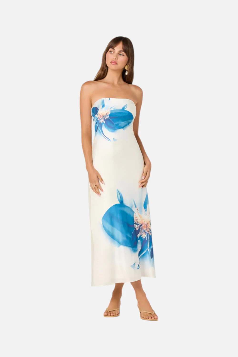 ASTR The Label Annabeth Maxi Strapless Dress in Blue Floral - Image 4