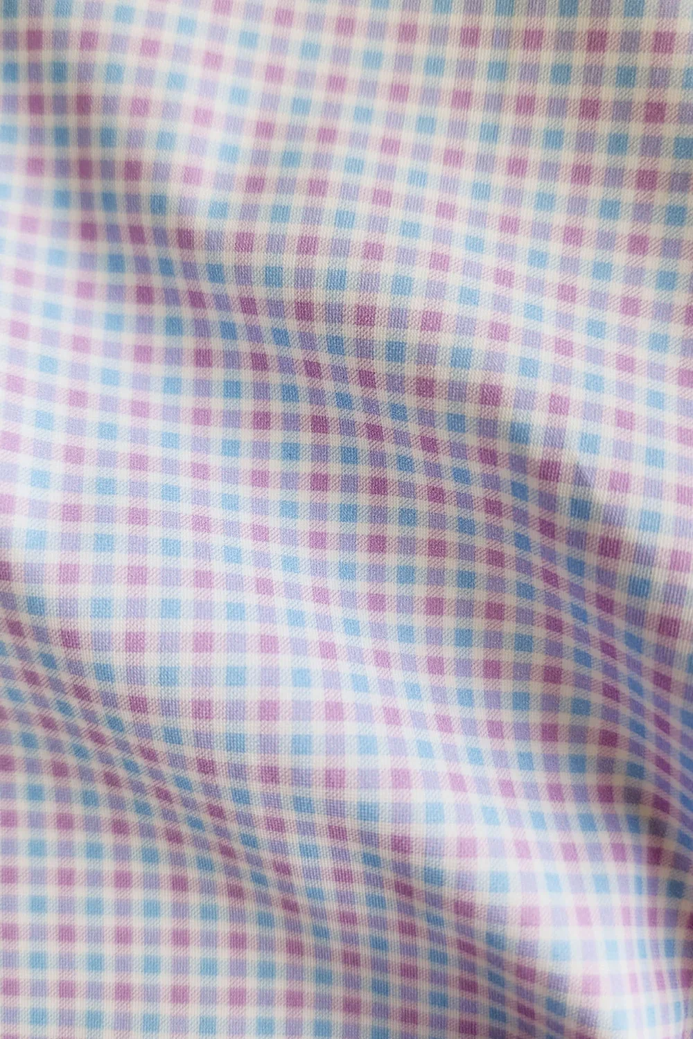 Collars & Co Men's Apex Performance Dress Shirt in Lavender & Blue Gingham - Image 3