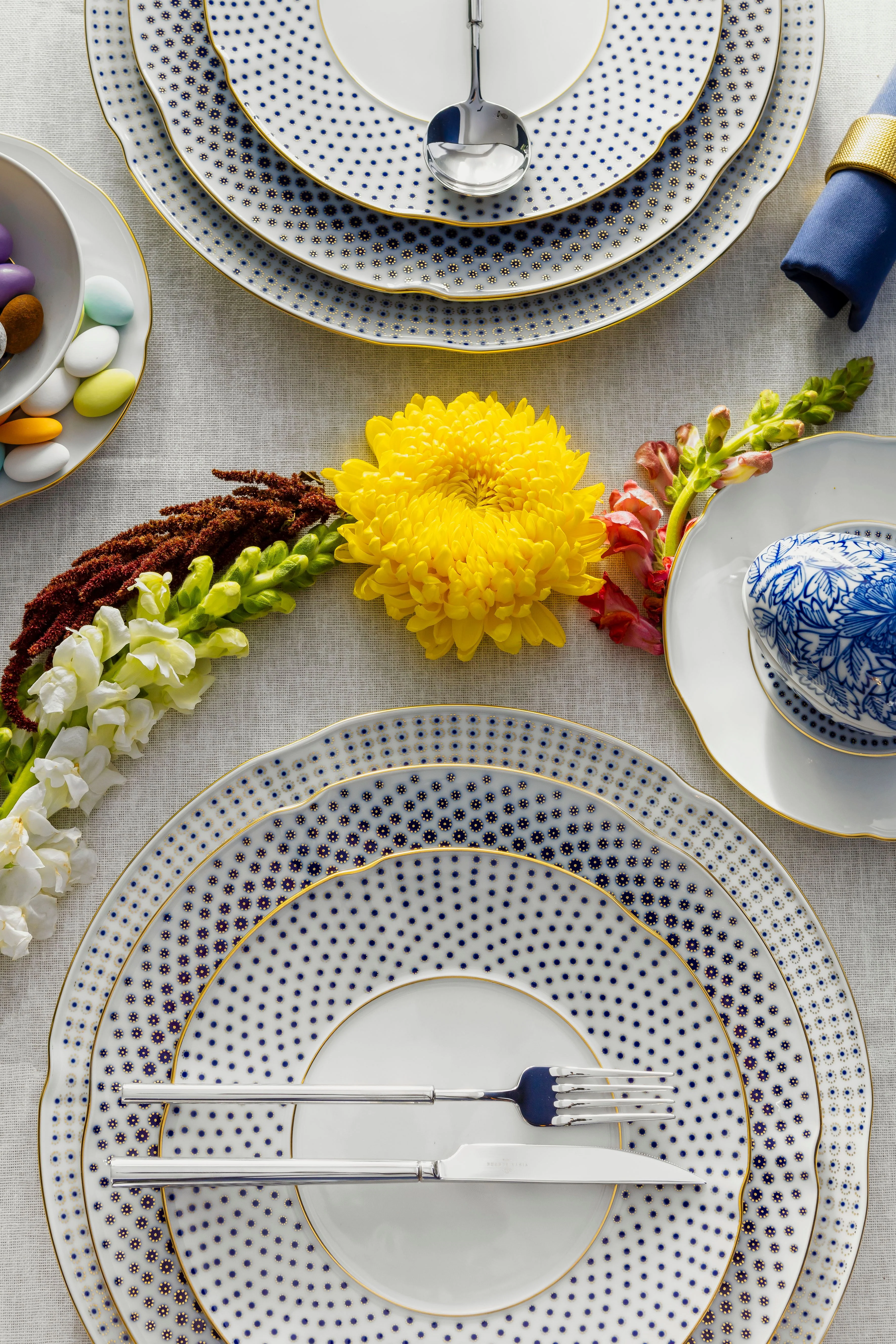 Vista Alegre Constellation D'or 5 Piece Plate Setting - Image 2