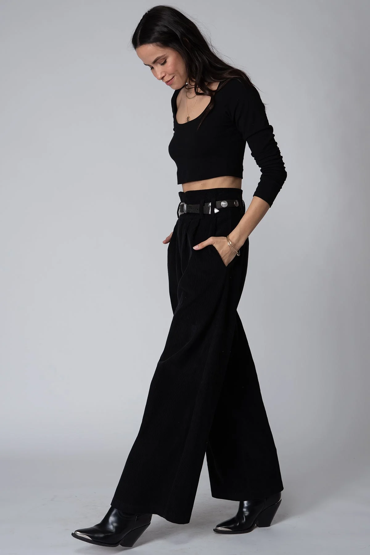 Stillwater Corduroy Knotch Waist Pant in Black - Image 4