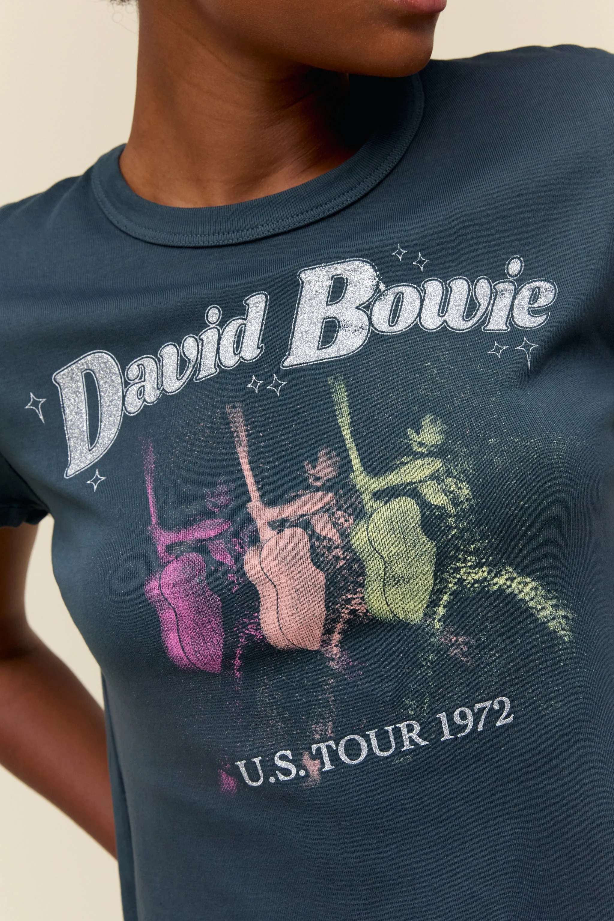 Daydreamer LA David Bowie Us Tour '72 Shrunken Tee in Vintage Black - Image 3