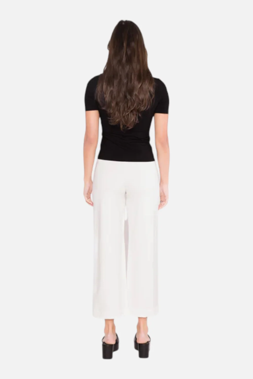 Ripley Rader Fitted T-Shirt in Black - Image 2