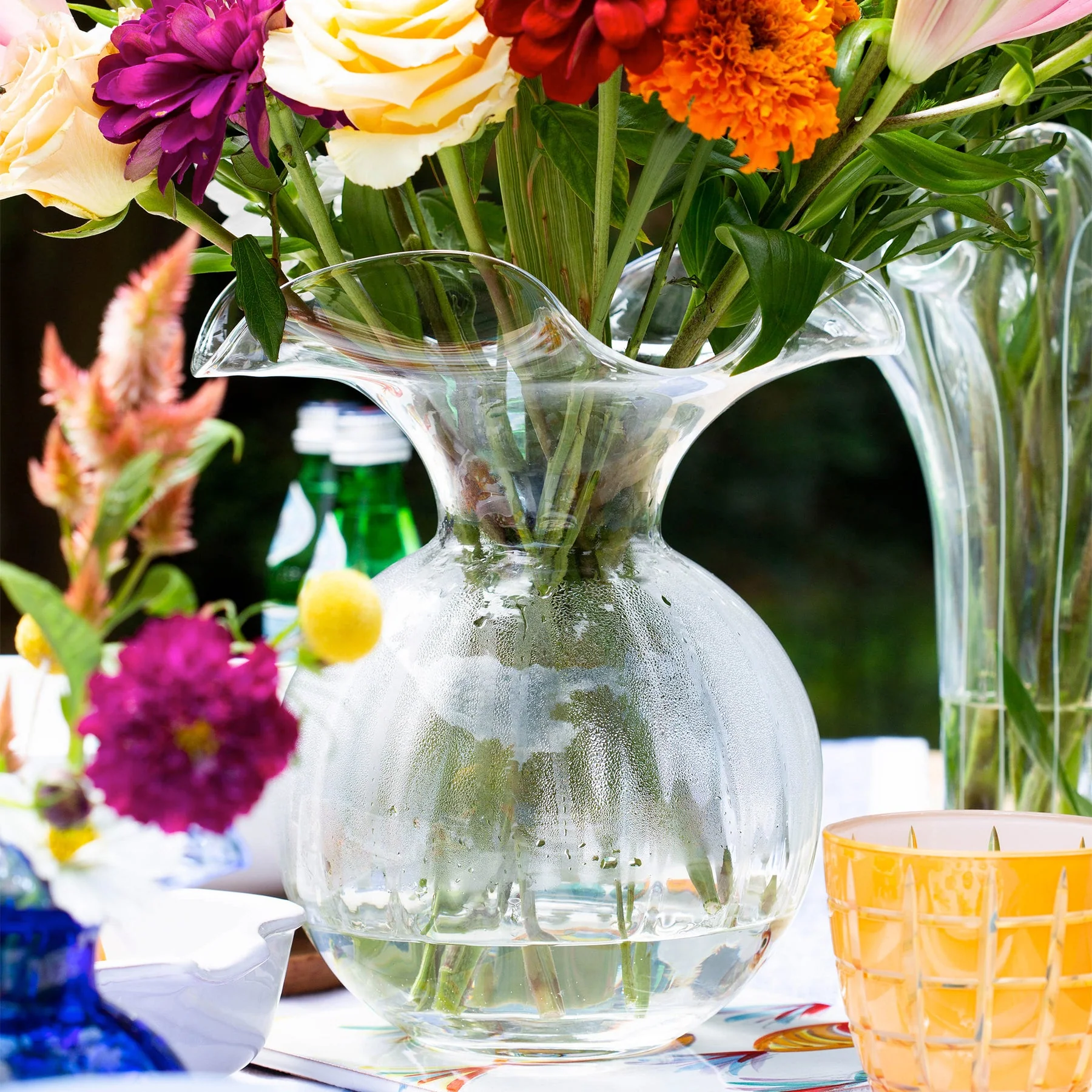 Vietri Hibiscus Glass Clear Medium Flute Vase - Image 4