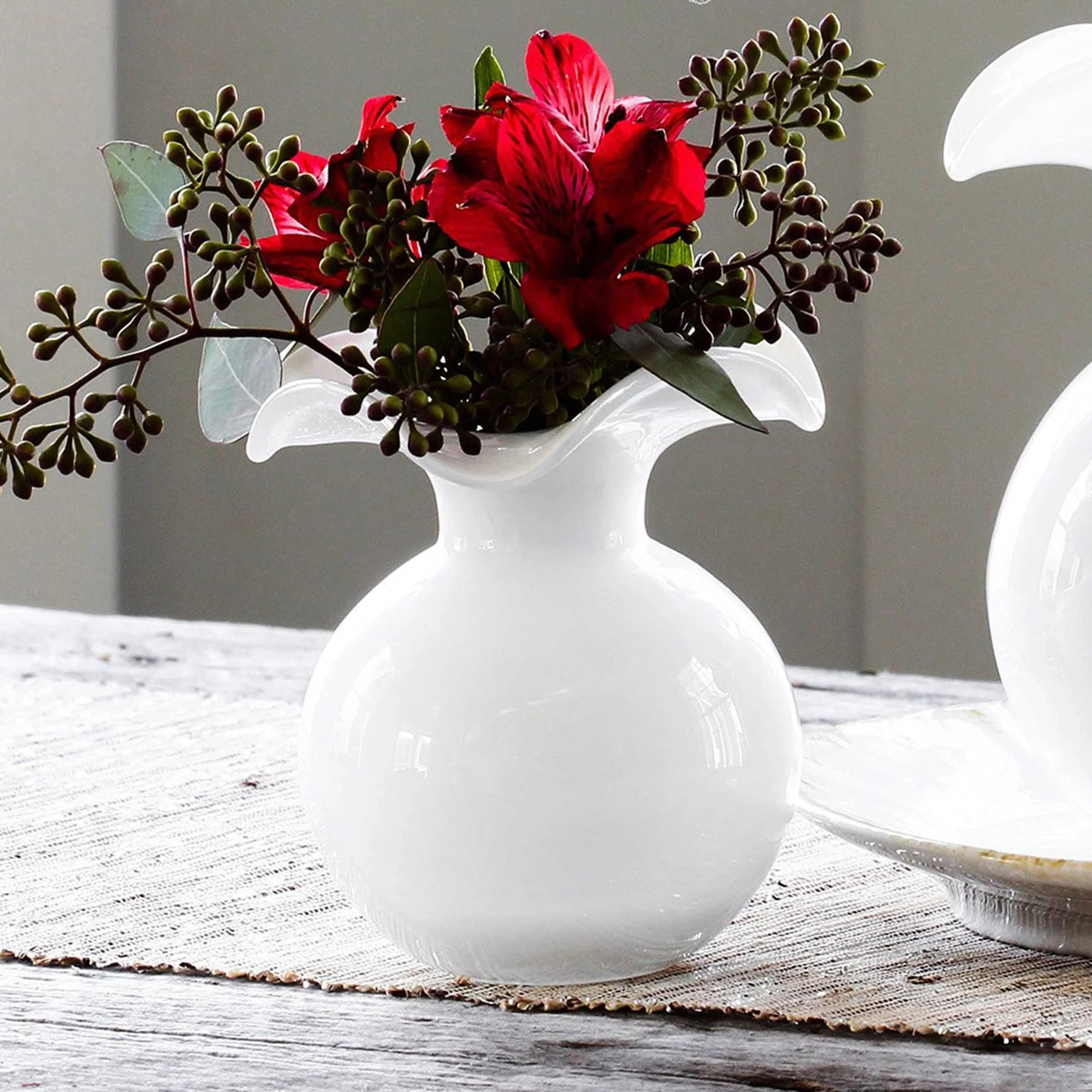 Hibiscus Glass White Small Fluted Vase - Image 3