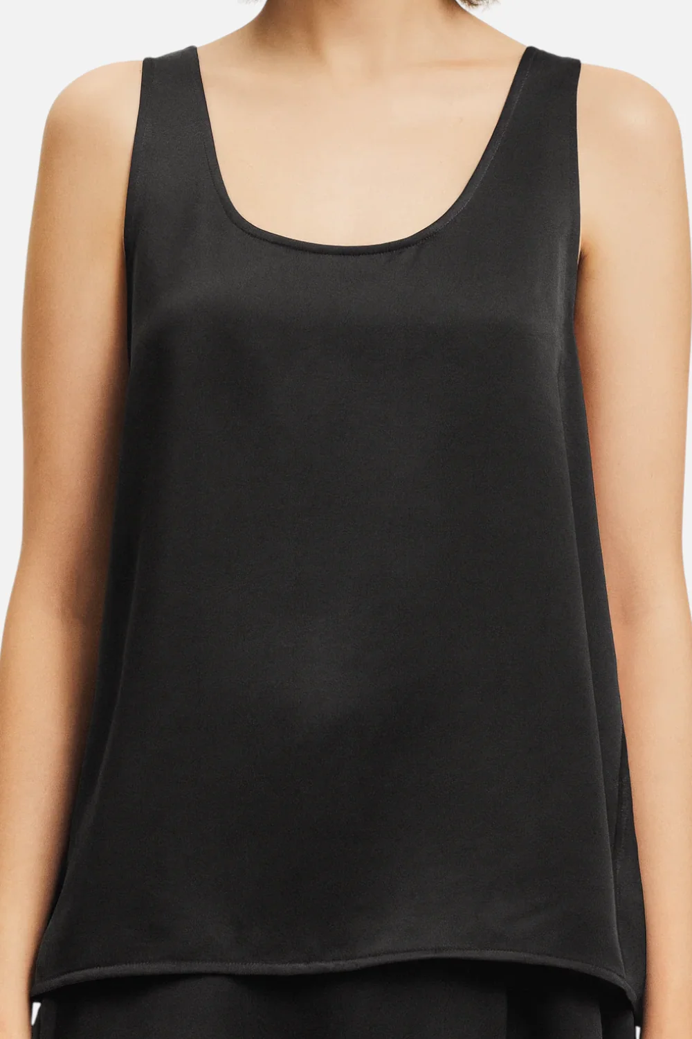 Saint Art Women's Isola Scoopneck Tank in Black
