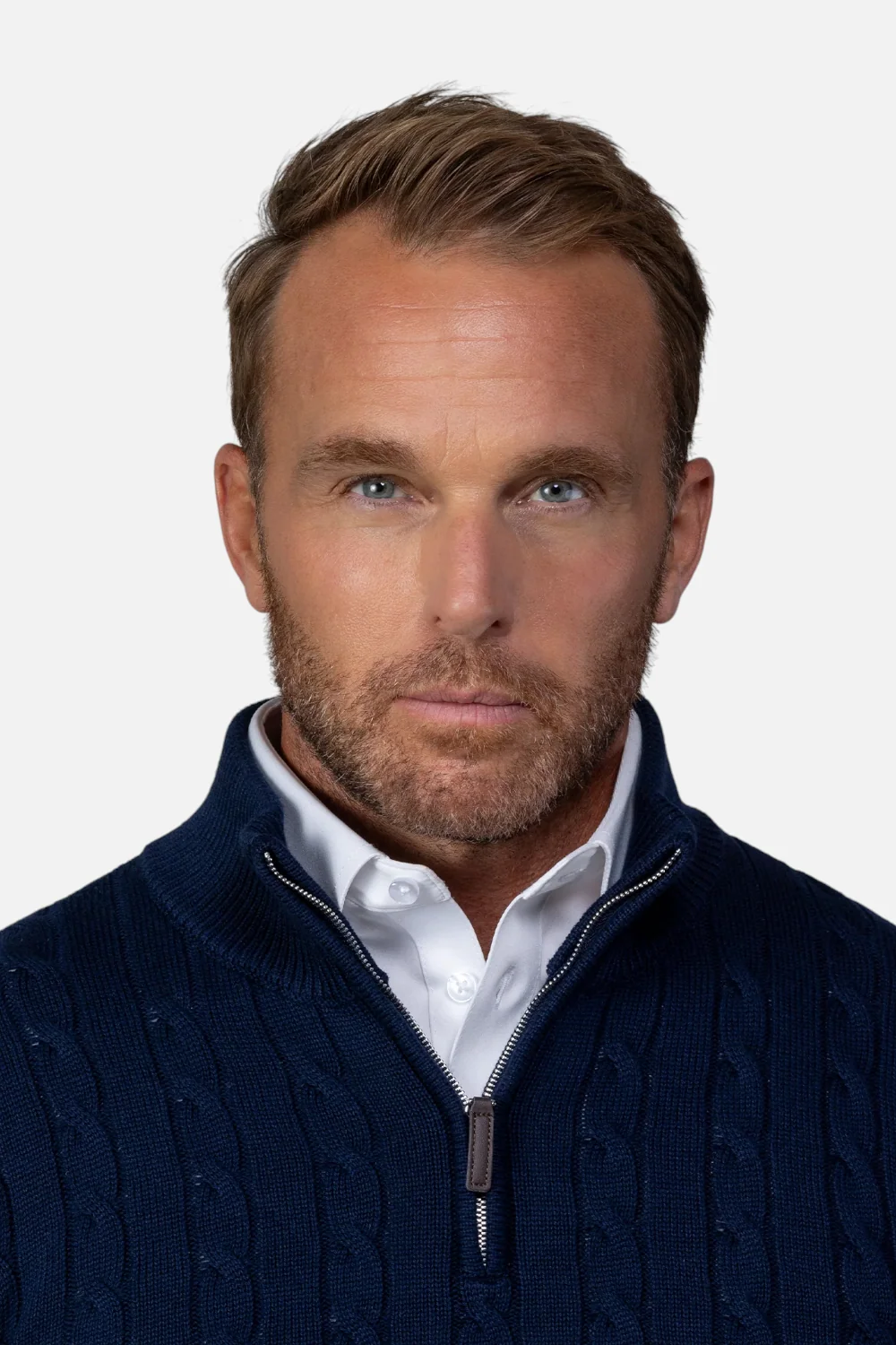 Collars & CO Men's Kensington Cable Knit Quarter Zip Sweater in Navy - Image 2