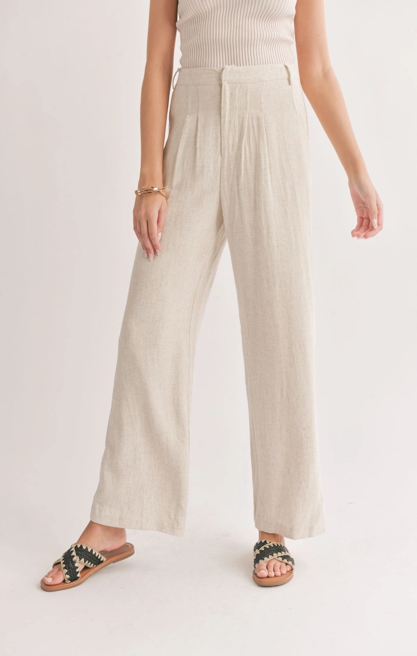 Sadie & Sage La Luna Pleated Trouser in Oatmeal - Image 2