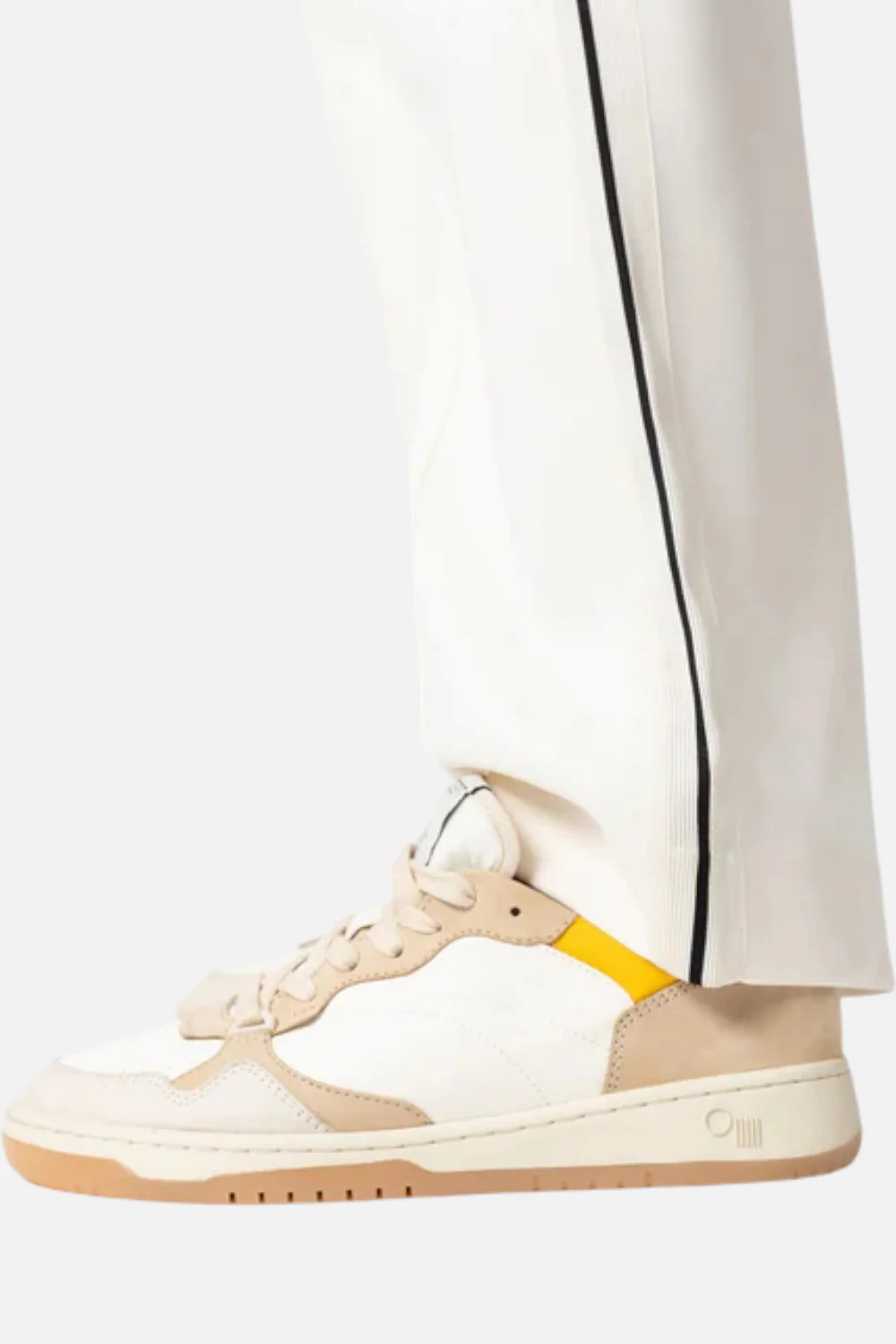 Oncept Women's Phoenix Sneaker in Vanilla
