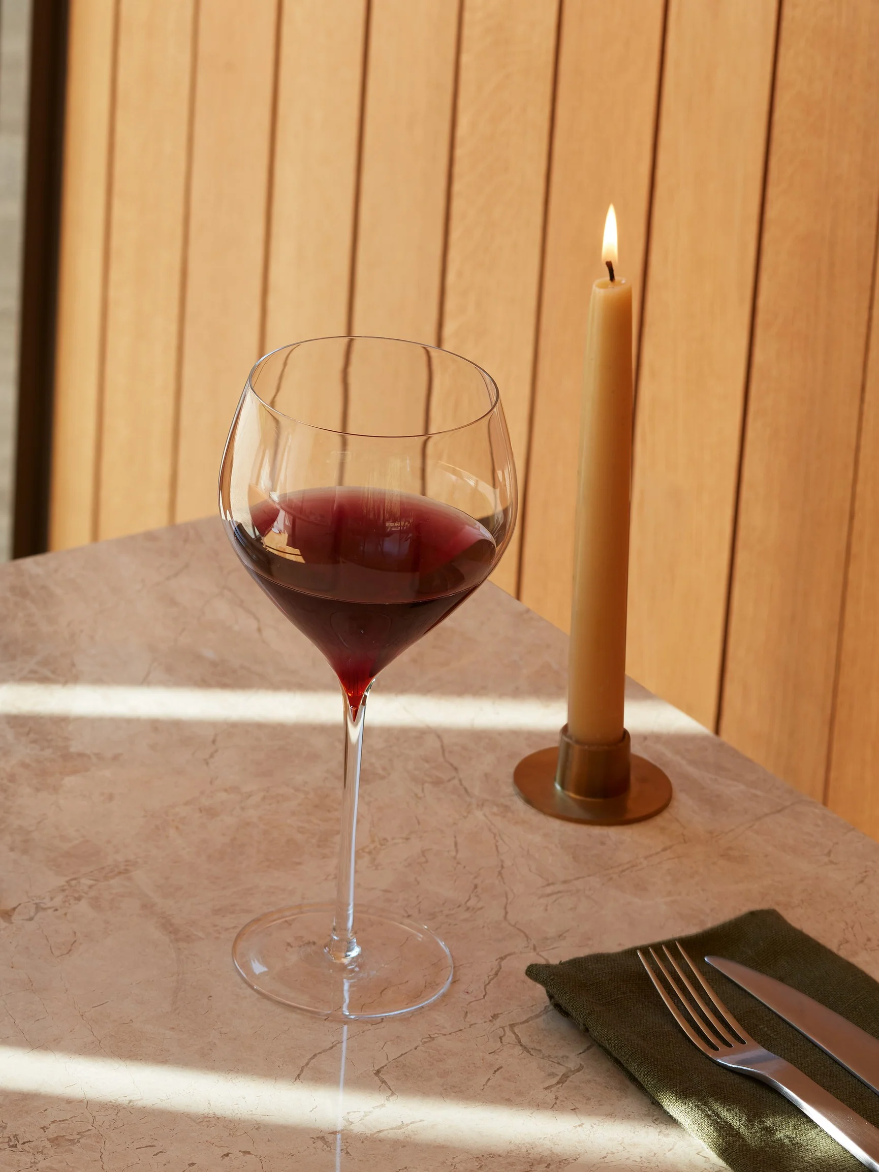 LSA International Savoy Red Wine Glasses, 20oz Clear - Set of 2 - Image 5