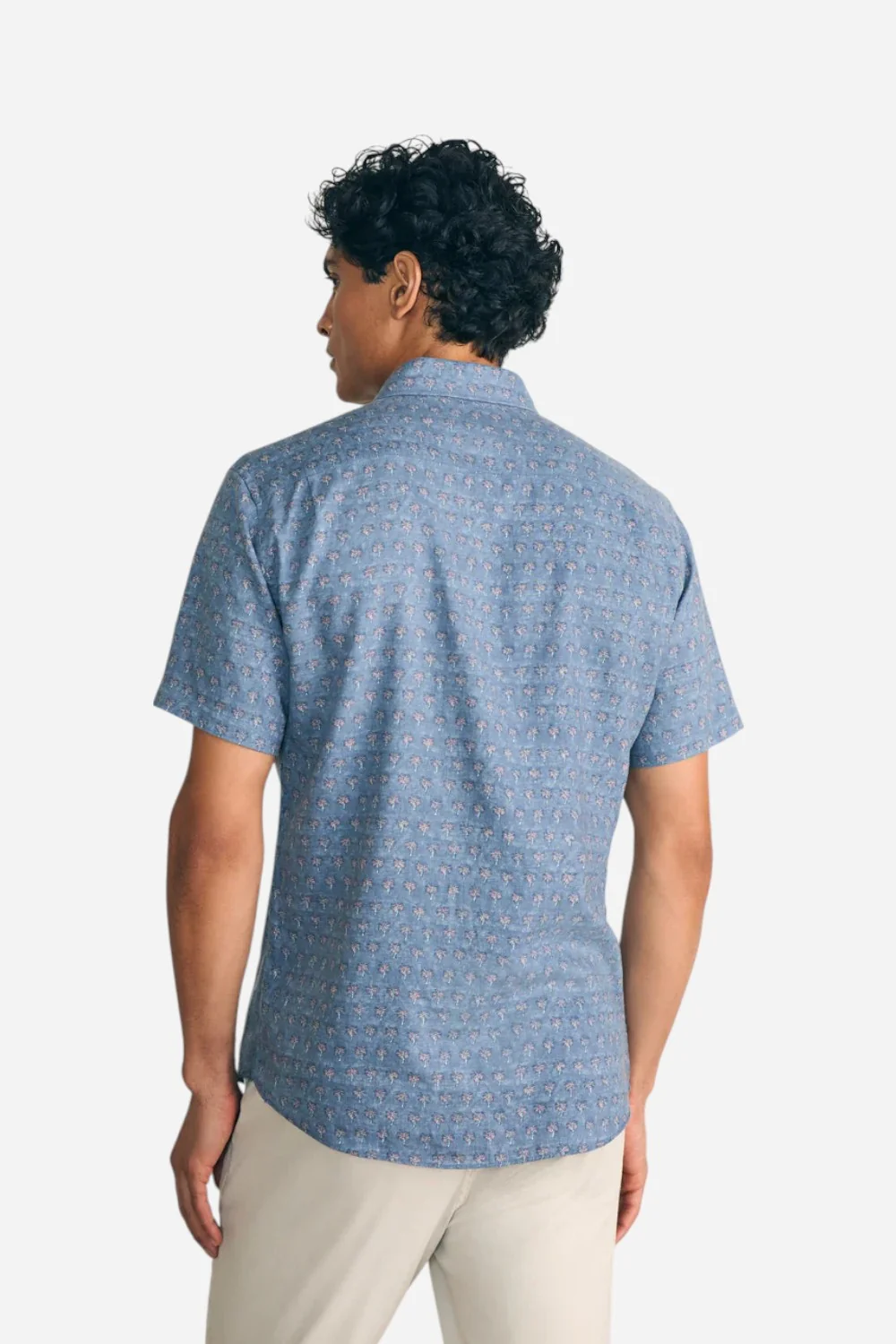 Faherty Short-Sleeve Breeze Shirt in Paradise Palm - Image 2