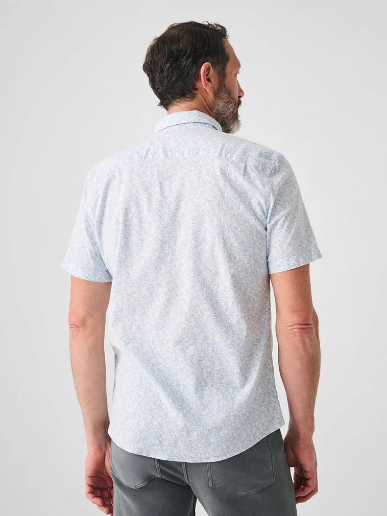 Faherty Short-Sleeve Breeze Shirt in Sky Canopy Print - Image 6