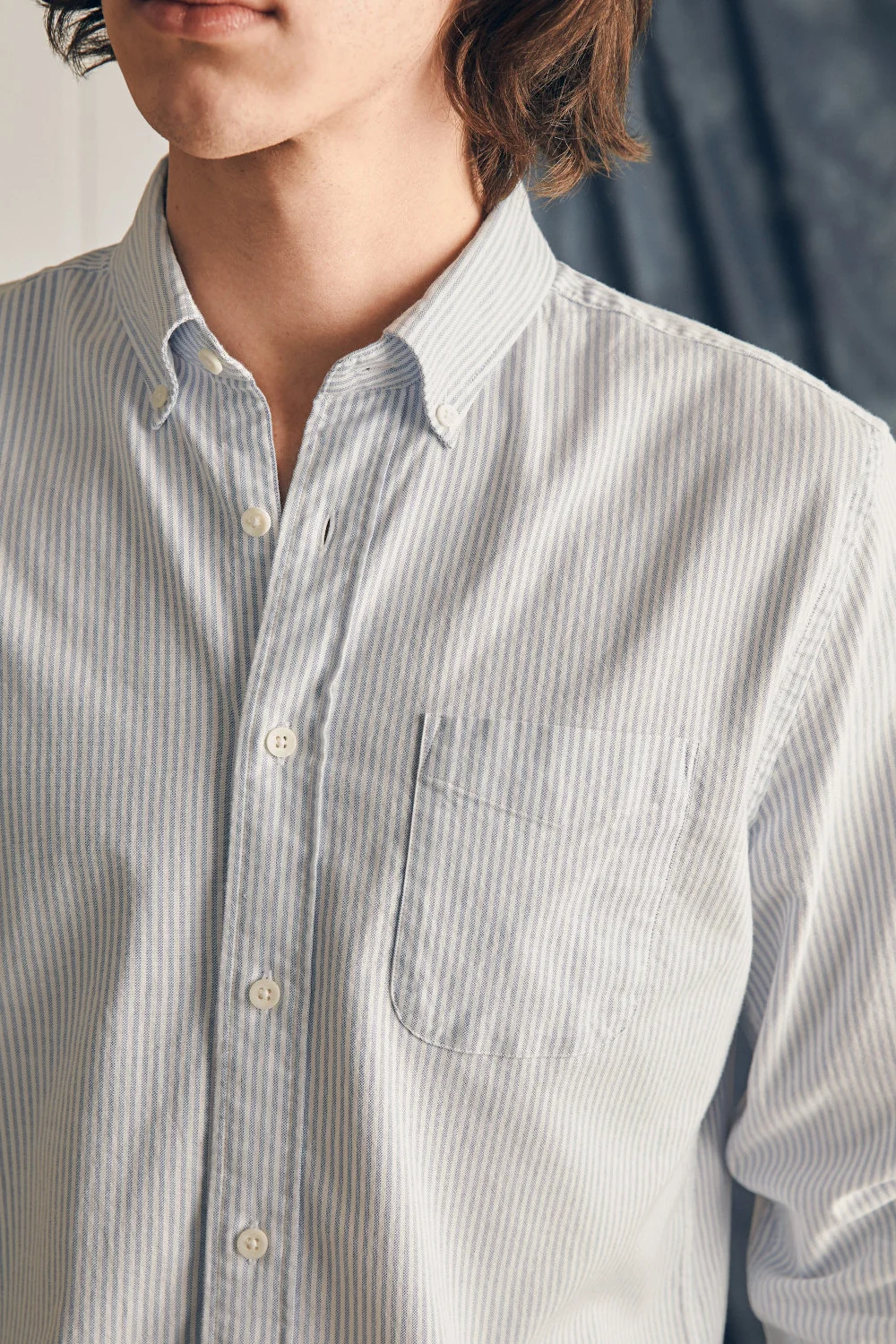 Faherty Short Sleeve Supima Oxford Shirt in Classic Stripe - Image 3