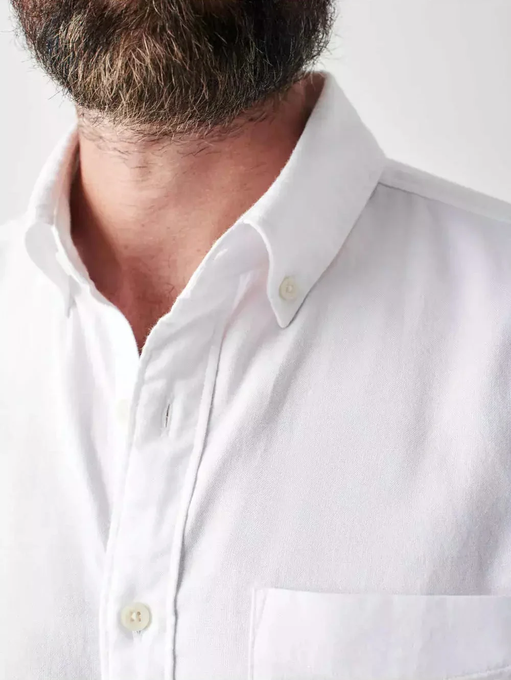 Faherty Stretch Oxford Shirt 2.0 in White - Image 5