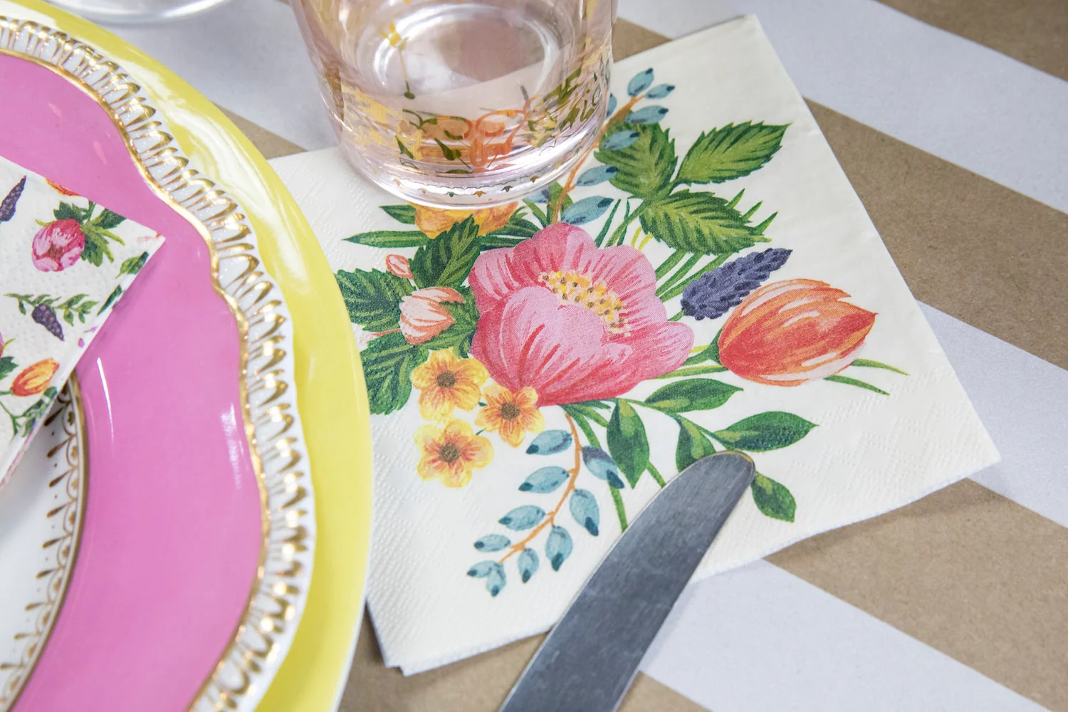 Sweet Garden Cocktail Napkins - Set of 20 - Image 2