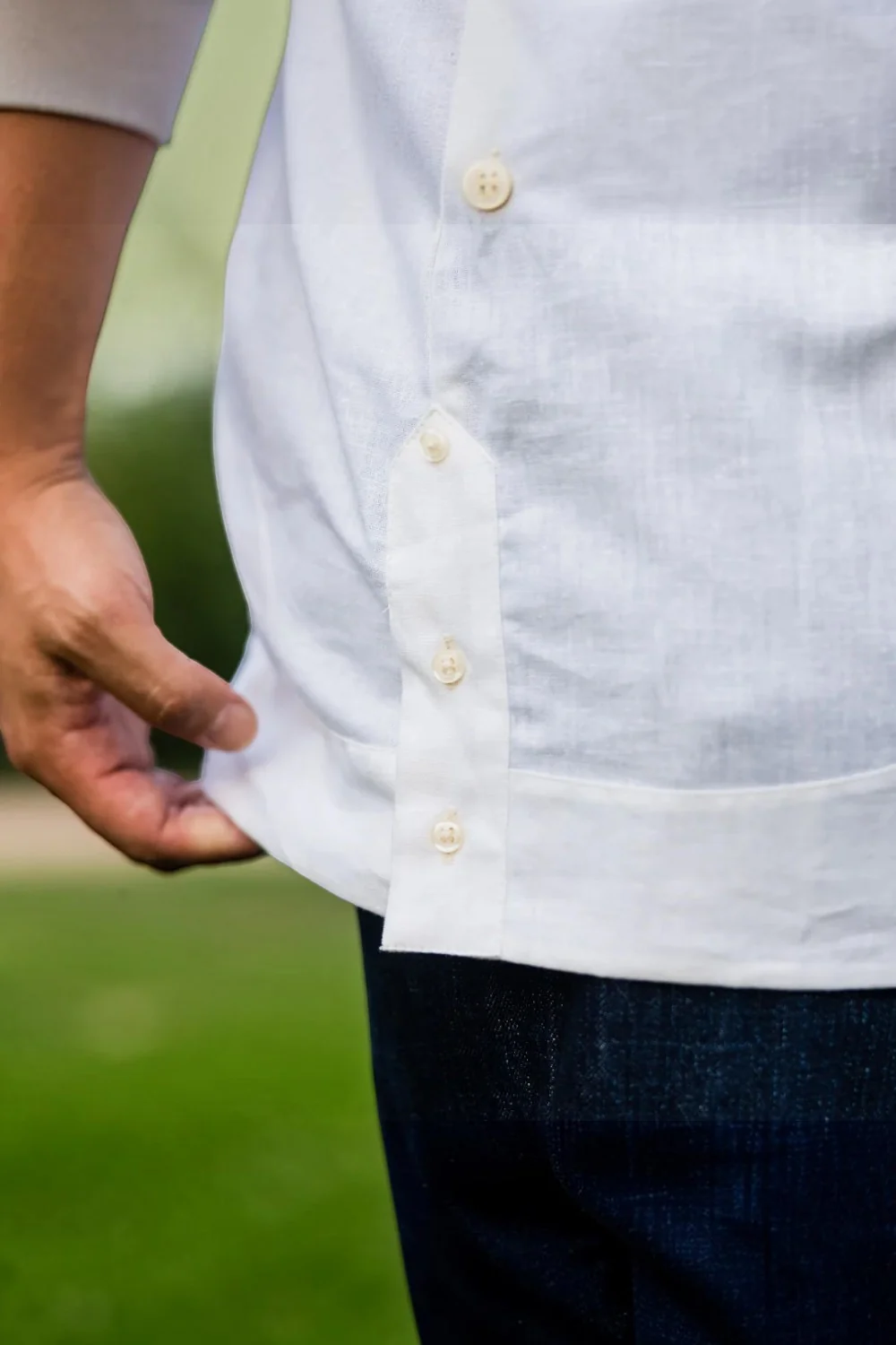 Texas Standard Tejas Guayabera Short Sleeve Shirt in Flores - Image 3