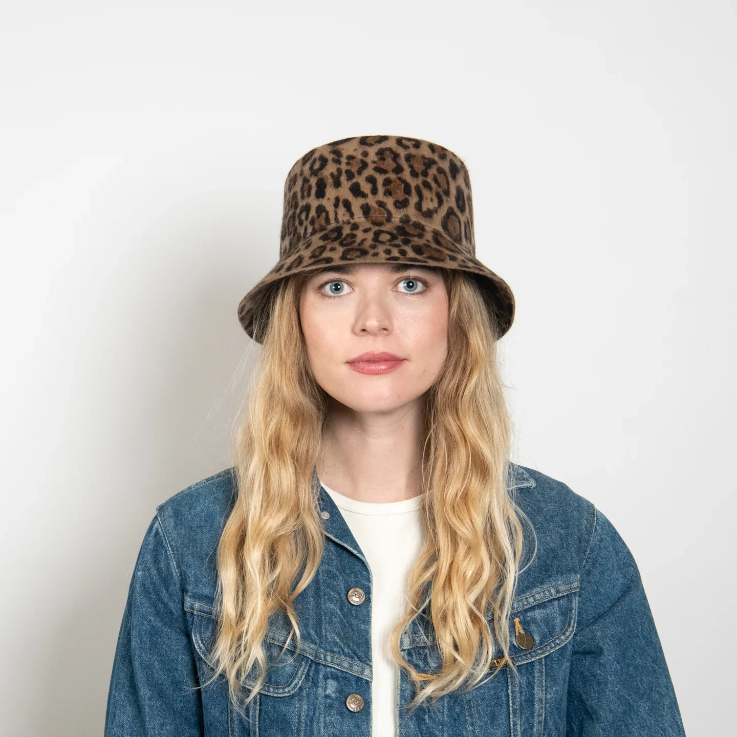Wyeth Tenley Bucket Hat in Leopard - Image 4