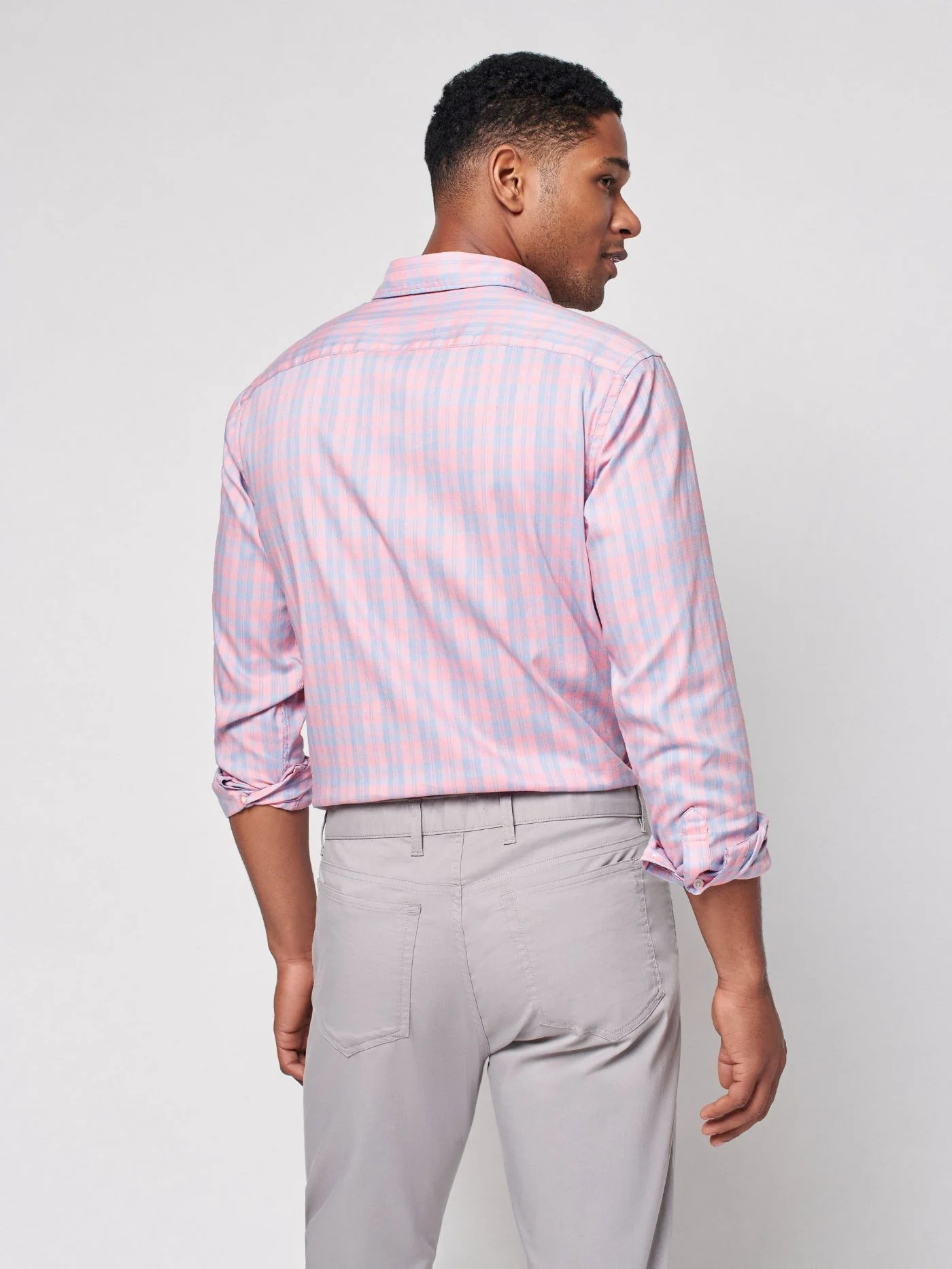 Faherty The Movement Shirt in Summer Rose Plaid - Image 4